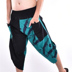 Teal &Black Brush Printed Katoen Samurai broek met zijknopen, wijde benen broek, Yoga broek, Harem broek Gratis Upgrade Express Verzending