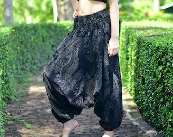 Pantalones harem Black Arowana, pantalones holgados unisex de algodón estilo boho.