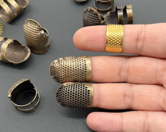 Brass Retro Sewing Thimble Finger Protector: Metal Needlework Tool