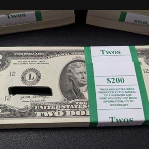 100 zwei Dollarscheine unzirkuliert in fortlaufender Reihenfolge