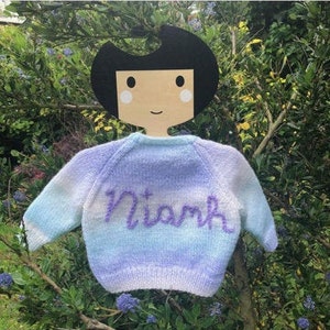 Newborn Personalised hand knitted baby cardigan image 10