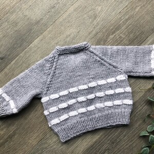 0-3 months personalised Hand knitted cardigan image 2