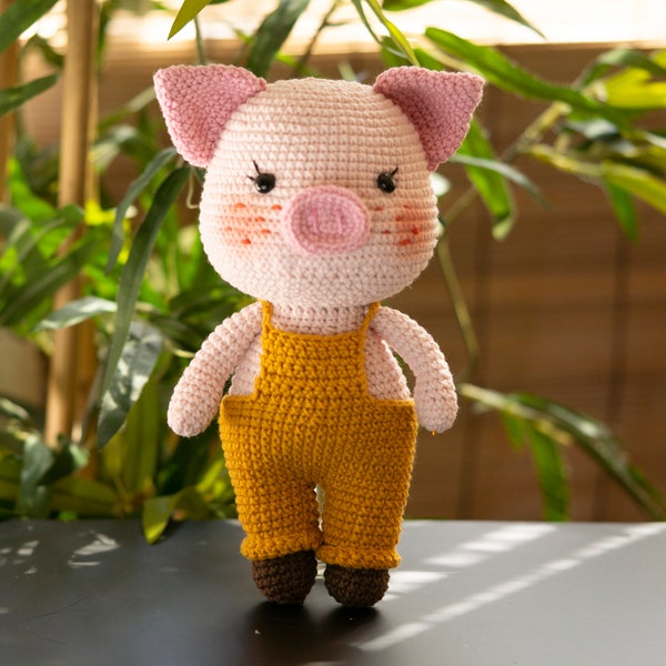 PDF crochet pattern (English) : Minji the pig with dungarees-Amigurumi doll pdf-cochet piggy-crochet animal - amigurumi tuto-crochet pattern