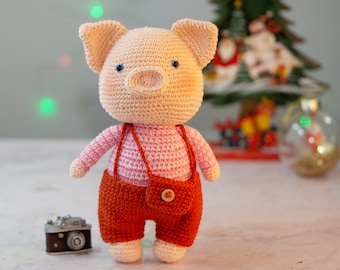 PDF crochet pattern English/ French:  James pig-Amigurumi doll pdf-Couchon patron-Crochet doll Pattern-Pig crochet Pdf-Amigurumi pattern