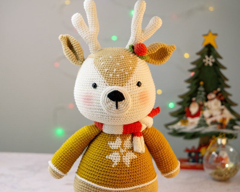 PDF Amigurumi pattern English/ French/Spanish: Prancer BIG reindeer Crochet large reindeer 45cm/18 inc tall Français patron-Amigurumi doll image 3