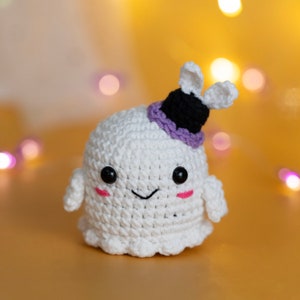crochet halloween pattern -crochet ghost pattern - amigurumi ghost pattern - easy crochet ghost - halloween pattern