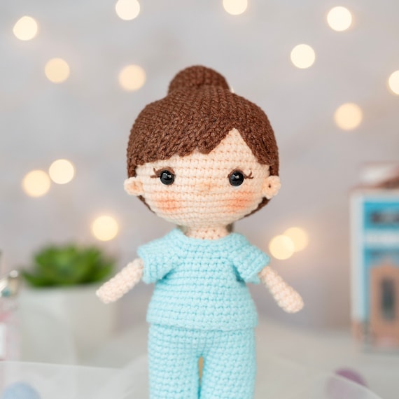 PDF Crochet Pattern English: Doctor Doll - Amigurumi Pattern