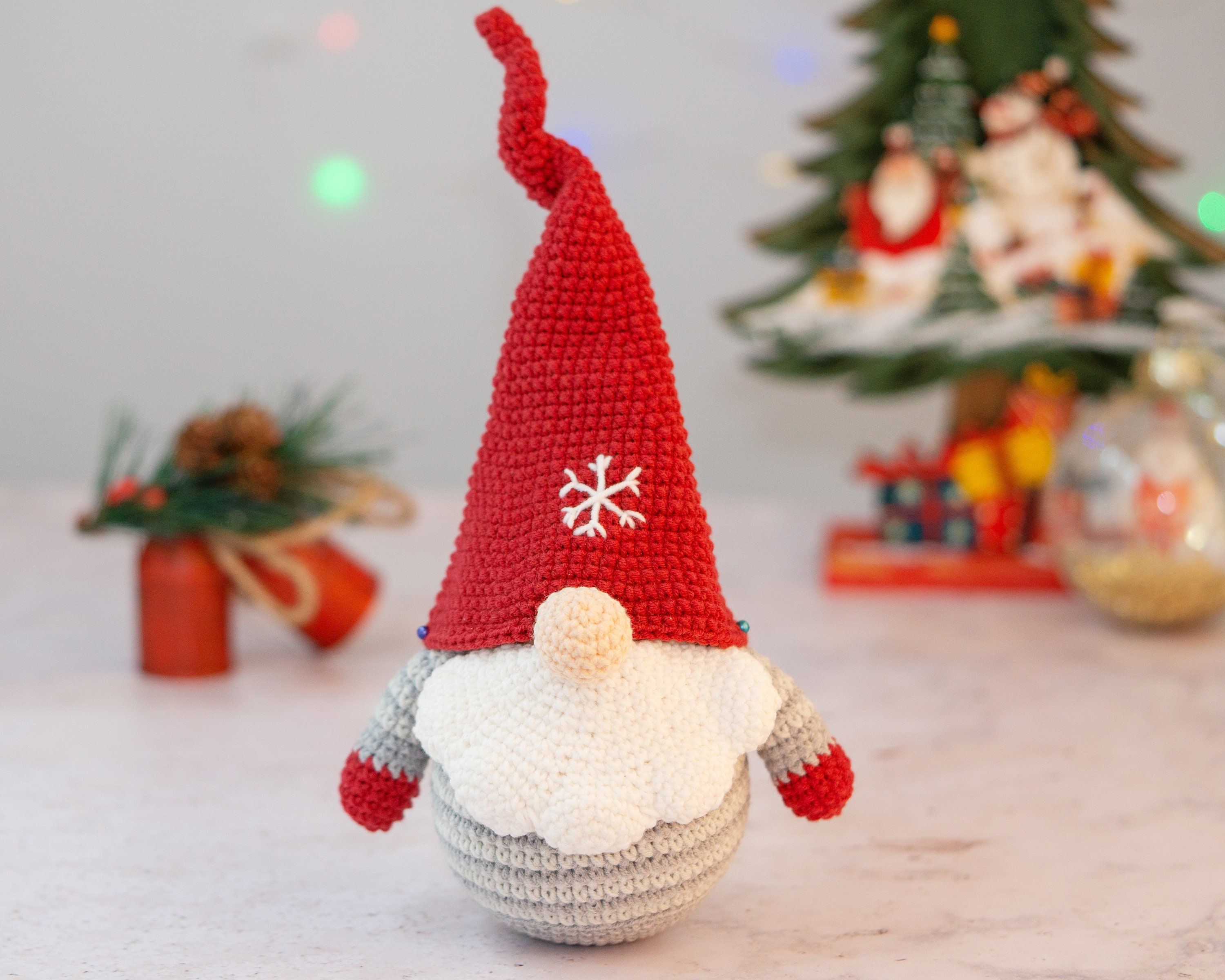 PDF Gnome crochet pattern (English/French):Christmas Gnome- Amigurumi…
