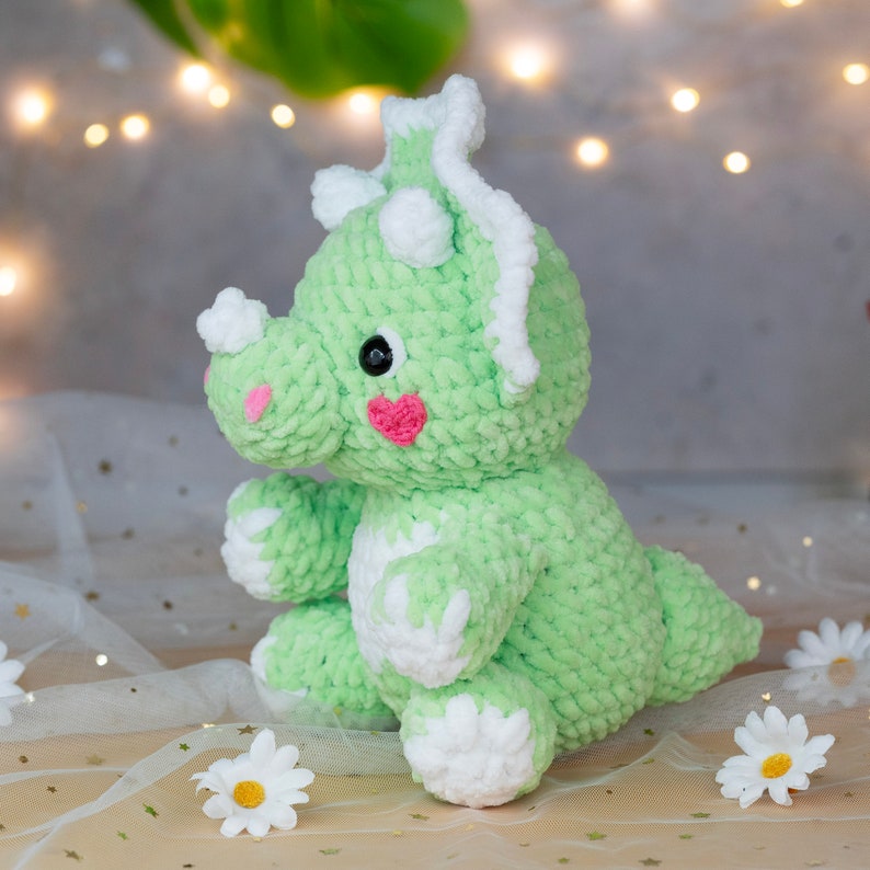 2 Crochet Dinosaur Patterns (PDF - English), Triceratops Amigurumi Pattern For Beginner, Dinosaur chenille yarn, amigurumi pattern