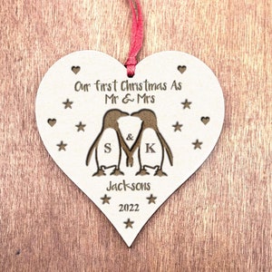 Personalized First Christmas As Mr & Mrs Wedding Penguins Heart Decoration Ornament Keepsake 1st Christmas Married Ornament Xmas Bauble D9