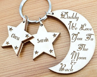 Gift for daddy, gift for dad, gift for husband, Fathers Day gift, dad birthday, personalised keychain, daddy gift, daddy keyring Moon & Back