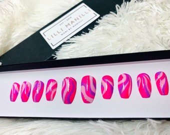 Uñas postizas con ondas de frambuesa / Uñas postizas de aguja pintadas a mano