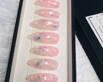 Uñas postizas de unicornio pintadas a mano