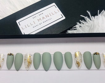 Uñas postizas Golden Sage Press On / Uñas postizas pintadas a mano con Swarovski