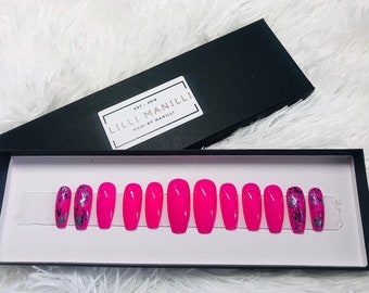 Juego de uñas postizas/uñas a presión de color rosa intenso pintadas a mano