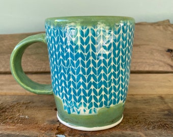 Green and Turquoise Knit Pattern Mug