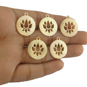 1Piece Lotus Flower Shiny Gold Brushed Pendant, Lotus Flower Findings Gold Plated Charms Findings Making For Jewelry Selling By Piece