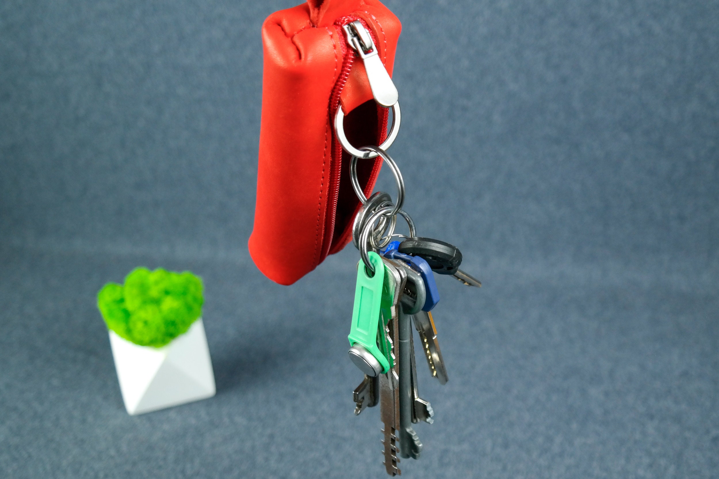 Schlüsselanhänger mit Reißverschluss, Schlüsseletui aus Leder