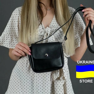 Vintage Leather Mini Crossbody Bag: Snap Flap Summer Purse