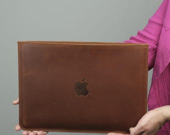Personalisierte MacBook Hülle aus Leder, MacBook Air Pro Hülle mit gefalteten Kanten, benutzerdefinierte Apple Logo Hülle, MacBook Neo 13