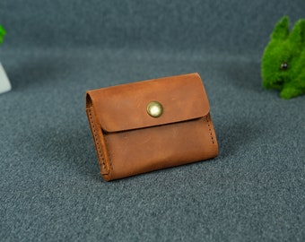 Porte-cartes compact en cuir, Fermeture par bouton-pression, Accessoires professionnels en cuir, Cadeau personnalisé, Initiales gratuites