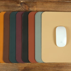Mauspad aus Leder, Handgefertigte Maus aus Leder, Geschenk für Sie, Kleine Tischmatte, Individuelle Mauspad, Mittlere Schreibtischmatte, Personalisiert