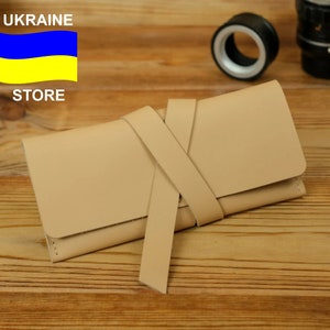 Cartera larga de piel, Correa envolvente, Cartera de mano para mujer, Cartera de diario, Regalo personalizado, Estilo minimalista, Iniciales gratis