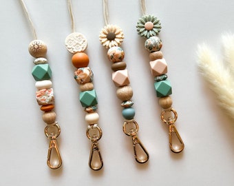 Floral Daisy Boho Colors Teacher Lanyard, Silicone & Wood Beaded Lanyard Clip for Teachers Gift, Teaching Christmas Appreciation Present