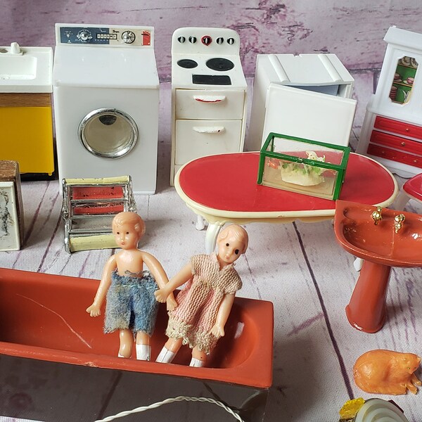 Vintage Doll Toi / Triang / Lundby / furniture lot