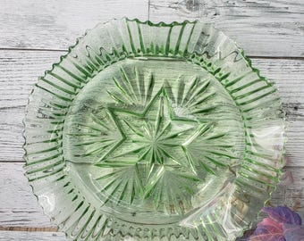 Vintage green glass bon bon serving dish