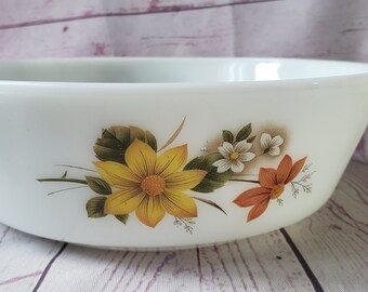 Autumn Glory vintage Pyrex Casserole dish