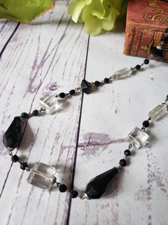 Vintage clear glass and black colour necklace - image 1