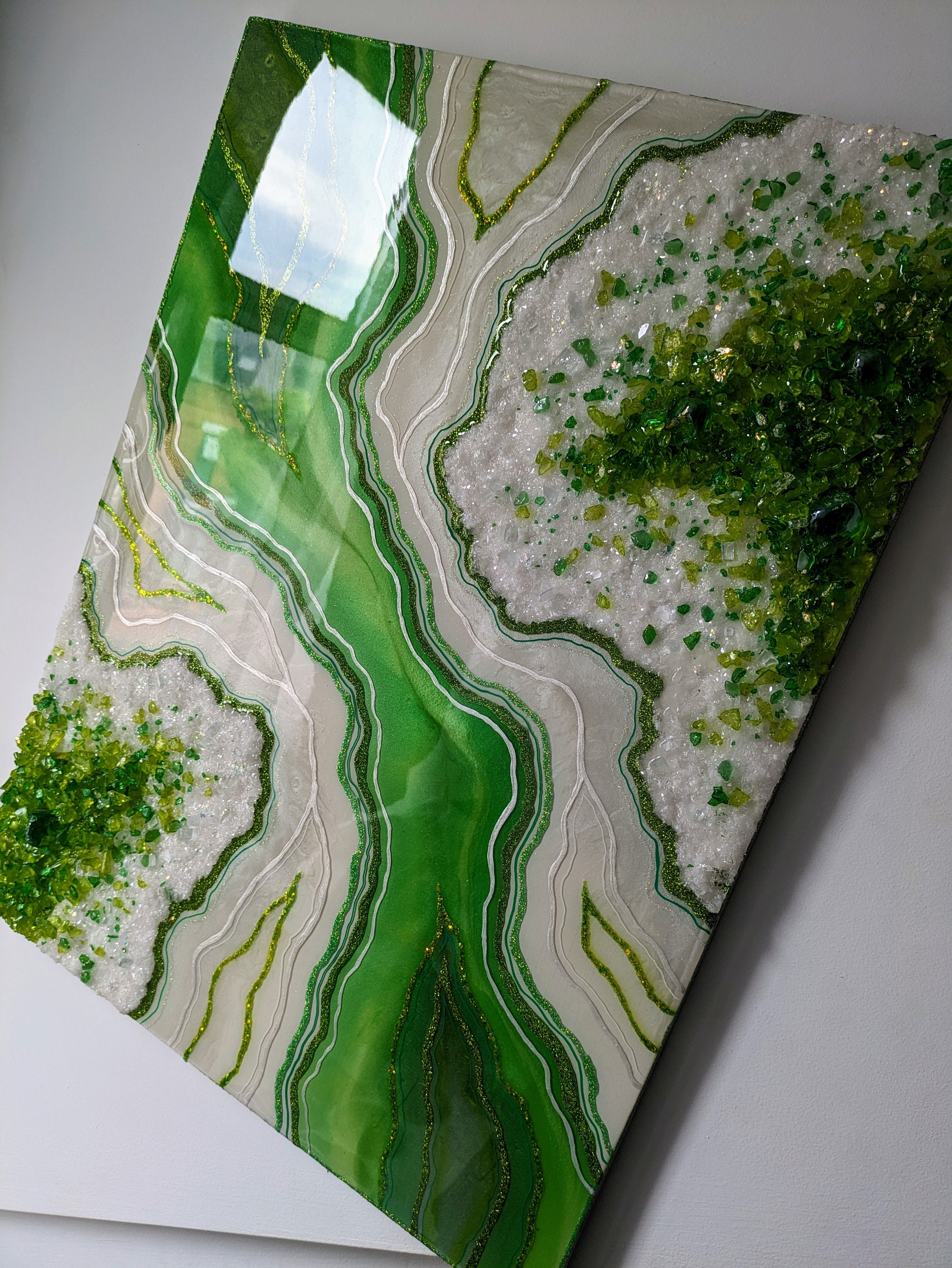 Green and White Resin Geode Wall Art, Crushed Glass Decor, Textured Wall Art, Bedroom Wall Decor, Neutral Art, Modern Geode Art, Bday Gift