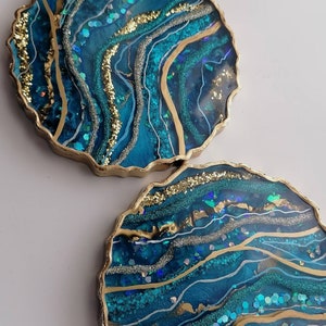 Set of 2 Coloured Geode Resin Agate Coasters