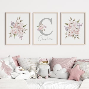 Juego de 3 carteles de arte de pared personalizados con nombre, impresiones de flores de peonía de acuarela, decoración de habitación infantil rosa para niña, impresión personalizada, ramos florales imprimibles