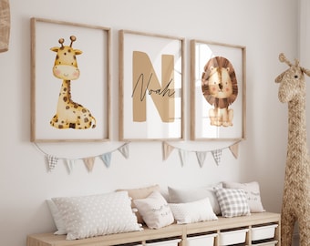 Ensemble de 3 oeuvres d'art murales personnalisées Safari pour chambre de bébé, impression d'animaux de la jungle, décoration de chambre pour garçon, impression initiale d'éléphant