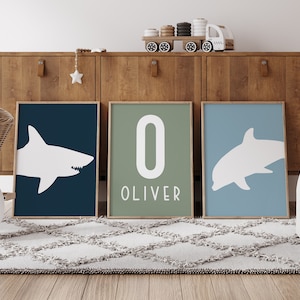 Conjunto de arte de parede com 3 impressões personalizadas, oceano náutico, animal, golfinho, tubarão, berçário, decoração de quarto de menino, placa de nome personalizada, impressões sob o mar