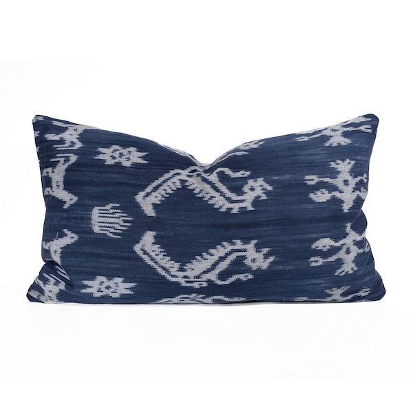 Blue Indonesian Sumba Ikat Pillow Cover, Vintage Ikat Cushion 14"x24", Ethnic Tribal Pattern Pillow
