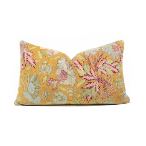 Lumbar Floral Batik Indonesia Vintage Cushion Faded Antique Textile Hand Drawn Batik Javanese