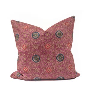 Two-Sided Batik Hand Drawn Pillow Cover – Soft Fuchsia & Brown – Vintage Indonesian Textile - 20&quot;x20&quot;