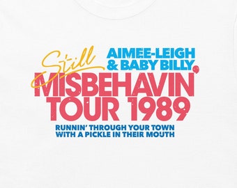 Camiseta con estampado doble Misbehavin' en color alternativo