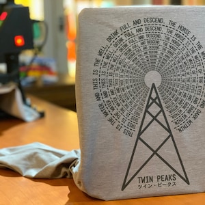 これは水です これは井戸です Tシャツ