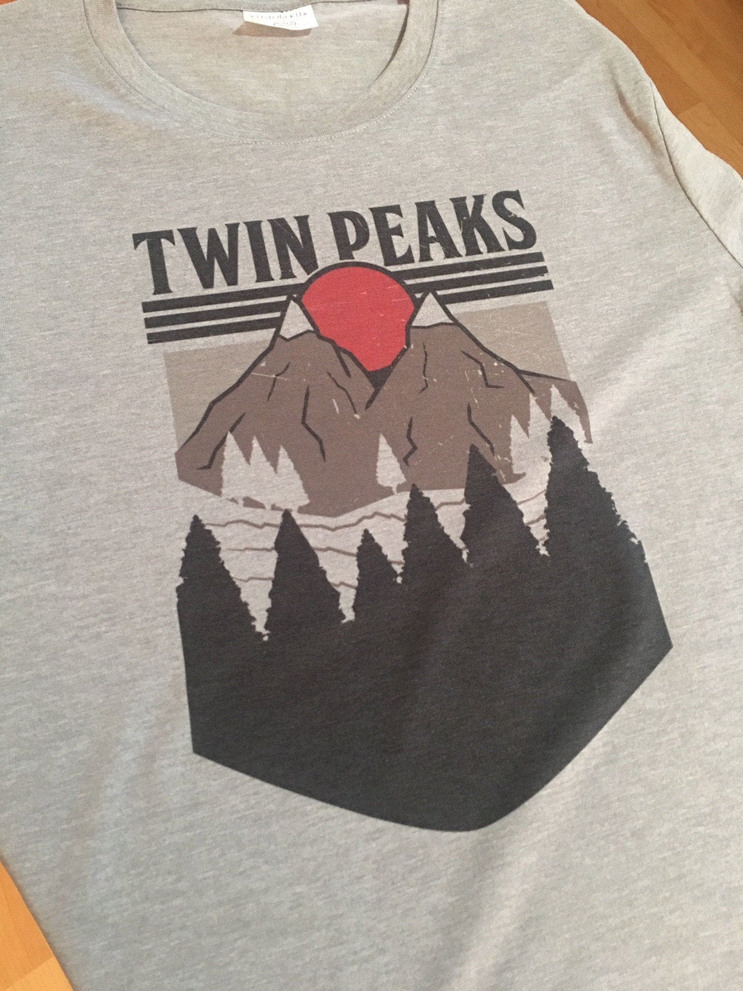 Twin Peaks Mountain T-Shirt | Etsy