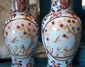 Antique old imari japanese porcelain vase set