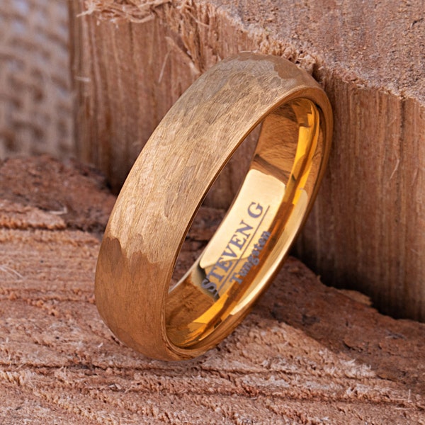 Bague de mariage martelée en tungstène ou bague de fiançailles en or jaune 6 mm, bague de promesse pour ami, cadeau d'anniversaire pour homme ou femme, bague en tungstène