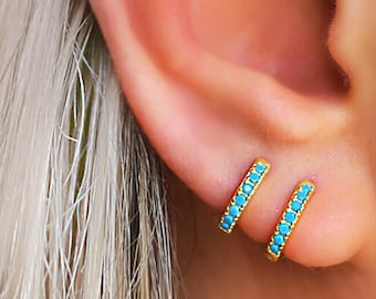 TURQUOISE Boucles d'oreilles • Cadeaux pour elle • Créoles turquoise • Boucles d'oreilles pour plusieurs piercings • Boucles d'oreilles argent/or • SERENDINI