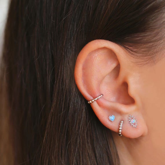 難あり　オパールピアス２セット　K18 オパール ピアス 2セット 難あり オパールピアス2セット K18 10月