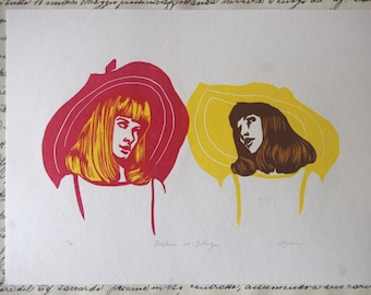 Prent van Delphine en Solange. Gegraveerd en met de hand gedrukt. Handgedrukte linosnede. De jonge meisjes van Rochefort.