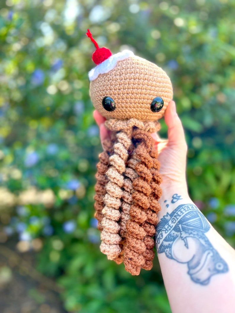 Dessert Jellyfish Amigurumi Pattern image 5