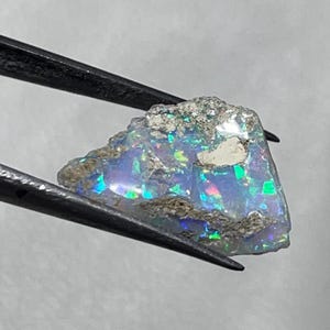 Natural Ethiopian Opal Rough Welo Fire Crystal Opal Raw Size:-22x15x8Mm. Loos Gemstone Natural Ethiopian Opal Raw Making All Jewelry. 10 Ct.